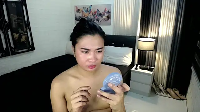 Yesha harper online show from December 19, 2025, 8:33 pm