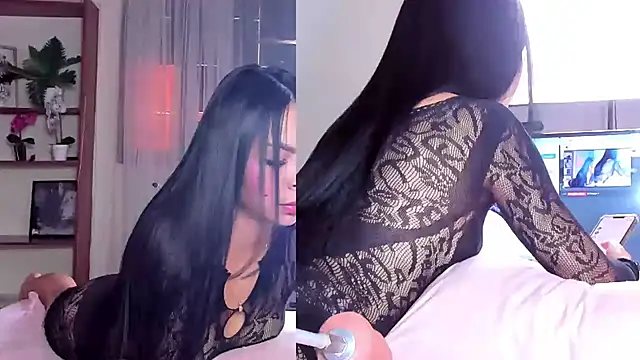 Snapshot of Sweet_Susie_ chatting on January 23, 2025, 8:56 pm Sweet Susie online show from January 23, 2025, 8:56 pm