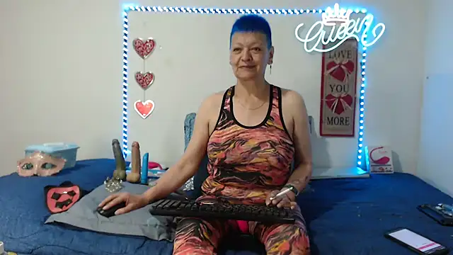Snapshot of loquitaqueen011 chatting on September 21, 2025, 4:34 pm loquitaqueen011 online show from September 21, 2025, 4:34 pm