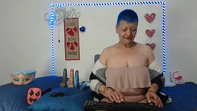 Snapshot of loquitaqueen011 chatting on March 2, 2025, 9:19 pm loquitaqueen011 online show from March 2, 2025, 9:19 pm