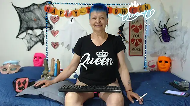 loquitaqueen011 online show from October 26, 2025, 3:23 pm