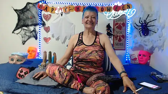 Snapshot of loquitaqueen011 chatting on October 5, 2025, 6:20 pm loquitaqueen011 online show from October 5, 2025, 6:20 pm