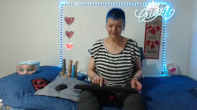 Snapshot of loquitaqueen011 chatting on September 8, 2025, 10:09 pm loquitaqueen011 online show from September 8, 2025, 10:09 pm