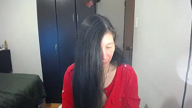 Snapshot of latin49 chatting on April 13, 2026, 3:32 am latin49 online show from April 13, 2026, 3:32 am