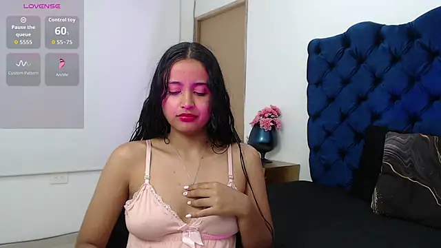 Snapshot of Lili666_ chatting on October 3, 2025, 3:20 am Lili666 online show from October 3, 2025, 3:20 am
