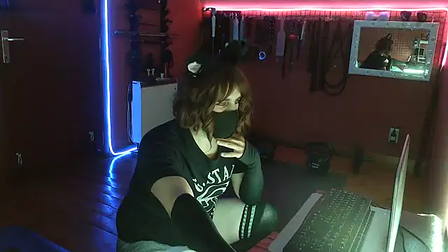 Ginny-the-bdsm-nympho online show from April 26, 2026, 5:21 pm