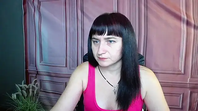 NinaFlawlees online show from September 10, 2025, 12:04 pm