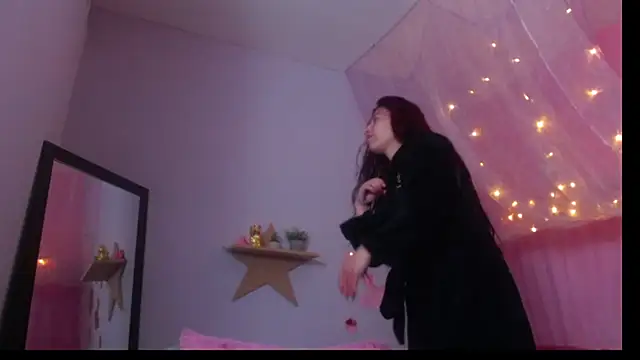 adriscute online show from May 23, 2026, 2:21 am