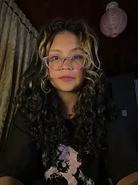 Hathorlove online show from September 13, 2025, 12:21 am