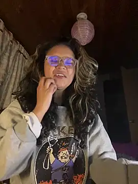 Hathorlove online show from September 19, 2025, 5:00 am