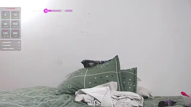 Snapshot of zohe_ chatting on March 19, 2025, 3:19 pm zohe online show from March 19, 2025, 3:19 pm