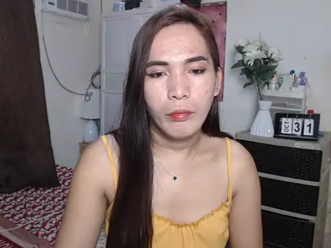 Msyensmith online show from October 31, 2025, 5:04 am