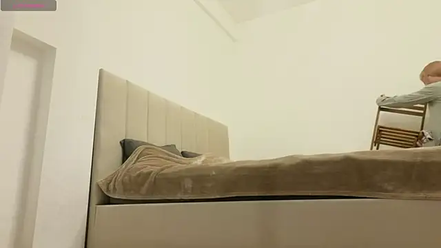 Snapshot of zelda_1 chatting on January 18, 2026, 6:33 pm zelda 1 online show from January 18, 2026, 6:33 pm