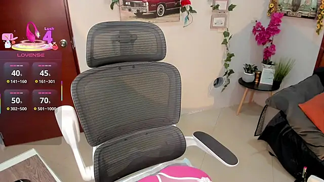 Julia-roberths online show from April 11, 2026, 1:15 pm