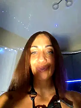 Snapshot of LeticiaWoods chatting on July 16, 2026, 8:50 pm LeticiaWoods online show from July 16, 2026, 8:50 pm