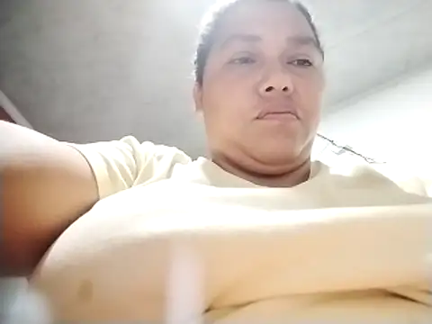 Snapshot of kinky_latina69 chatting on May 21, 2026, 7:00 pm kinky latina69 online show from May 21, 2026, 7:00 pm