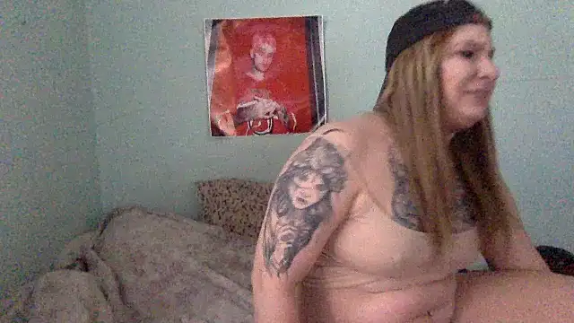 Snapshot of alexabunni chatting on November 5, 2025, 3:48 pm alexabunni online show from November 5, 2025, 3:48 pm