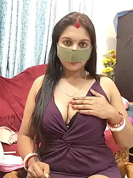 Snapshot of Queen_Dolly chatting on March 6, 2025, 5:54 pm Queen Dolly online show from March 6, 2025, 5:54 pm