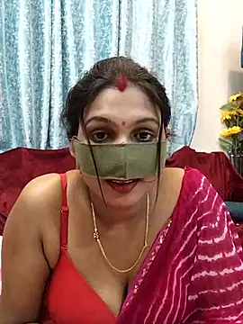 Snapshot of Queen_Dolly chatting on February 22, 2025, 5:35 pm Queen Dolly online show from February 22, 2025, 5:35 pm