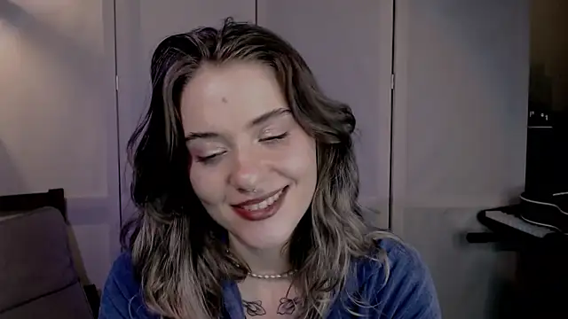 Snapshot of risha_laas chatting on January 16, 2025, 8:57 pm risha laas online show from January 16, 2025, 8:57 pm