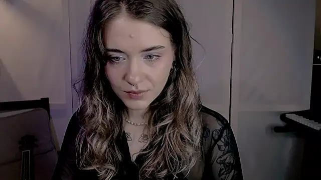 Snapshot of risha_laas chatting on January 17, 2025, 6:54 pm risha laas online show from January 17, 2025, 6:54 pm