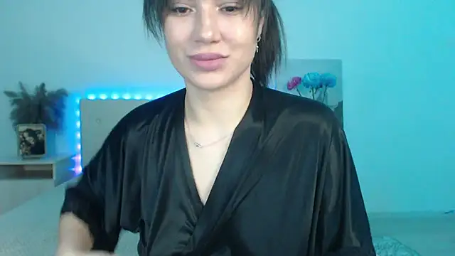 Snapshot of RoxannePure chatting on October 29, 2025, 3:49 am RoxannePure online show from October 29, 2025, 3:49 am