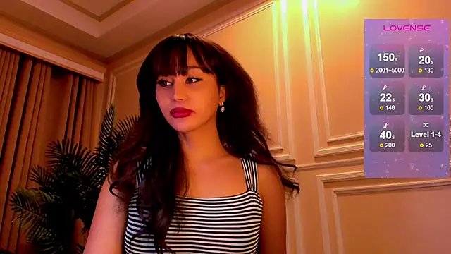 YOURCRISTINAS online show from December 17, 2025, 3:22 am