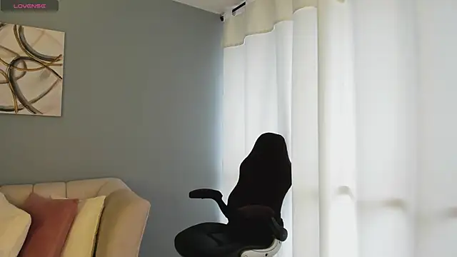 BrookeMiller online show from April 23, 2026, 5:47 pm