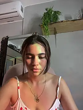 Sallye  online show from April 23, 2026, 3:57 am