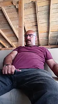 Snapshot of masculine_bear_daddy chatting on June 17, 2026, 3:44 pm masculine bear daddy online show from June 17, 2026, 3:44 pm