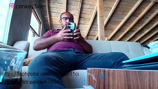 Snapshot of masculine_bear_daddy chatting on July 21, 2026, 3:24 pm masculine bear daddy online show from July 21, 2026, 3:24 pm