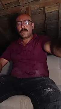 Snapshot of masculine_bear_daddy chatting on June 18, 2026, 3:39 pm masculine bear daddy online show from June 18, 2026, 3:39 pm