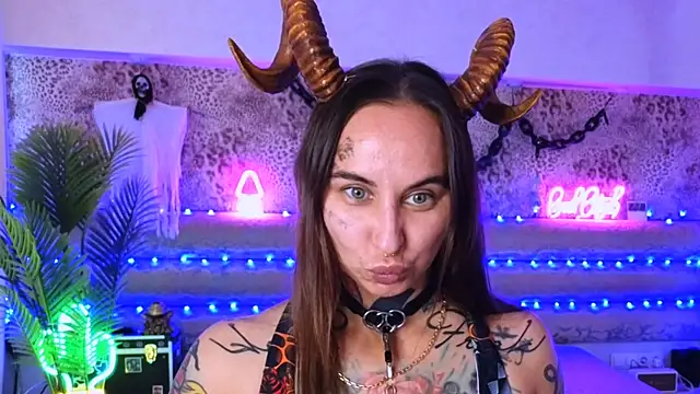 Cool Freak  online show from September 21, 2025, 10:20 am