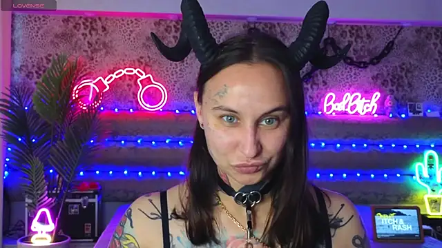 Snapshot of Cool_Freak_ chatting on June 6, 2026, 10:20 am Cool Freak online show from June 6, 2026, 10:20 am