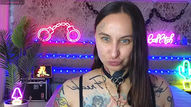 Snapshot of Cool_Freak_ chatting on July 26, 2026, 10:22 am Cool Freak online show from July 26, 2026, 10:22 am