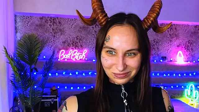 Cool Freak  online show from February 7, 2025, 10:08 am