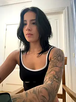 Ale Lewis online show from November 15, 2025, 6:12 pm