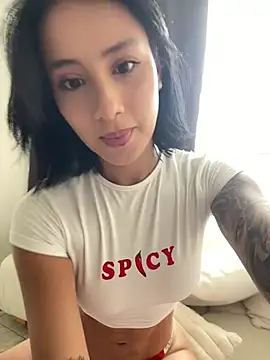 Snapshot of Ale_Lewis chatting on January 21, 2025, 9:04 pm Ale Lewis online show from January 21, 2025, 9:04 pm