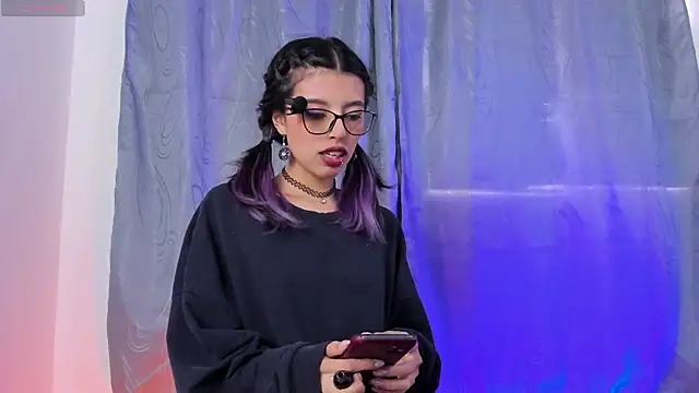 Snapshot of NanaRott chatting on February 11, 2025, 9:46 pm NanaRott online show from February 11, 2025, 9:46 pm