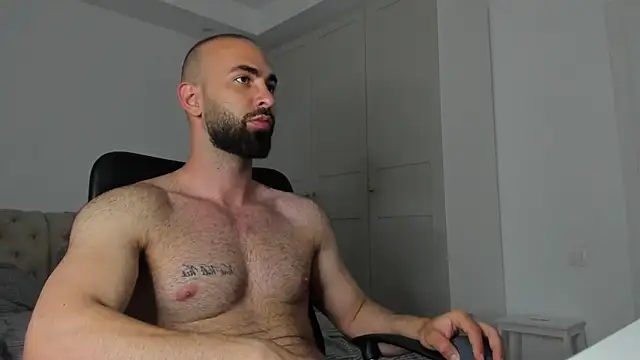 MichaelMasterss online show from May 25, 2026, 7:12 pm