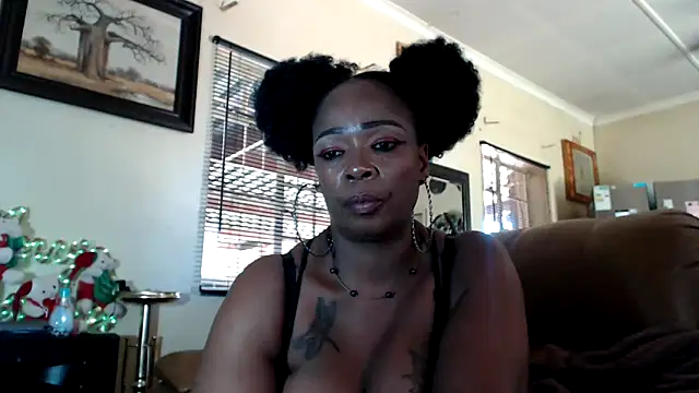 Snapshot of Gucci_Bx chatting on January 28, 2025, 11:06 am Gucci Bx online show from January 28, 2025, 11:06 am
