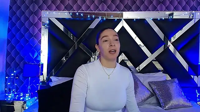 Snapshot of victoriaa_lee_ chatting on February 2, 2026, 7:02 pm victoriaa lee online show from February 2, 2026, 7:02 pm