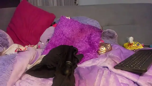 Snapshot of Mia_damm chatting on March 3, 2025, 7:03 am Mia damm online show from March 3, 2025, 7:03 am