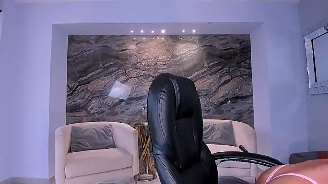 RenataReyes online show from March 22, 2026, 5:36 pm