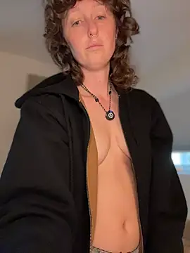 mossy kiss online show from April 19, 2026, 3:46 pm