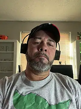 Snapshot of Cristian-Brayan chatting on March 18, 2025, 1:12 pm Cristian-Brayan online show from March 18, 2025, 1:12 pm