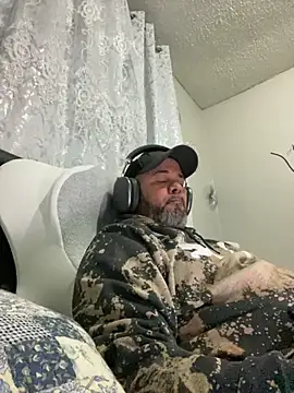 Cristian-Brayan online show from October 31, 2025, 12:13 pm