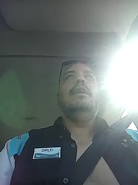 Snapshot of RobertoBuzios22 chatting on March 4, 2026, 11:40 am RobertoBuzios22 online show from March 4, 2026, 11:40 am