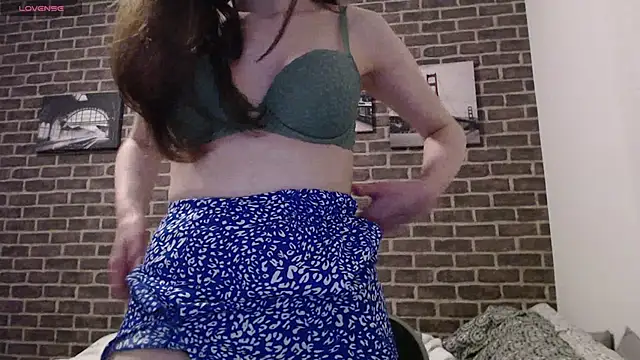 Snapshot of _Hot_Lady_ chatting on February 17, 2025, 9:21 pm Hot Lady online show from February 17, 2025, 9:21 pm