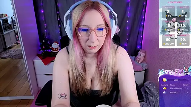 Snapshot of JustKerry chatting on December 18, 2025, 9:25 am JustKerry online show from December 18, 2025, 9:25 am